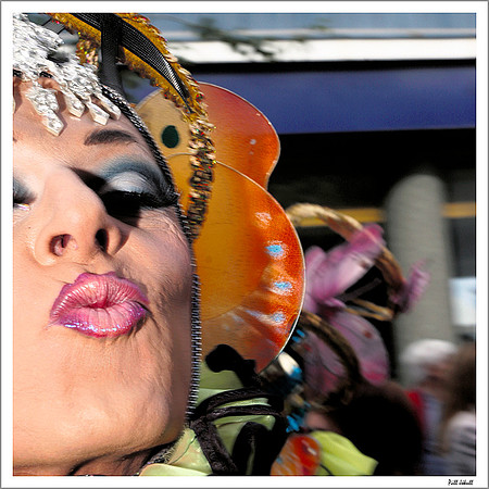 Kiss me!