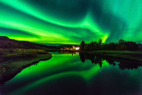 Aurora_Thingvellir-151009_DSC4349