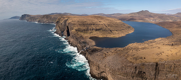 Bösadalarfossur_og_Geitaskorardrangur_180423_DJI_0019-Pano