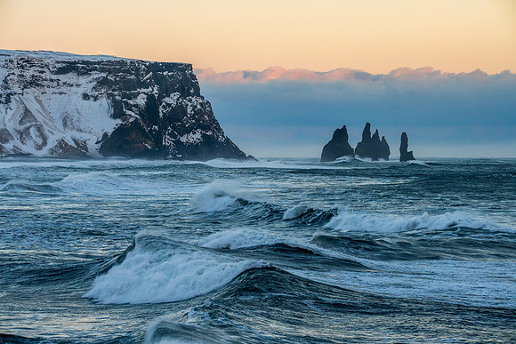 Reynisdrangar-160208_DSC6811