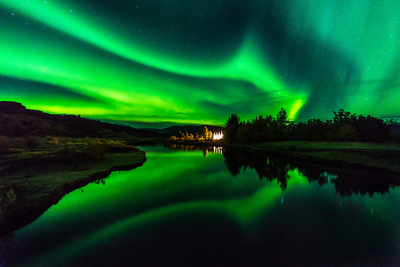 Aurora_Thingvellir-151009_DSC4349