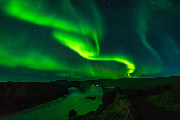 Aurora-Goðafoss-160901_DSC4608