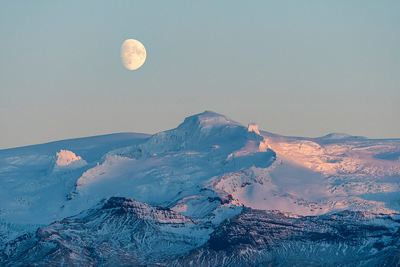 Öræfajökull og tungl_A651153