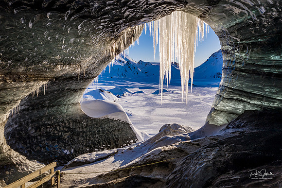 Ice-cave_Myrdalsjokull_20190201_DJI_0232-HDR