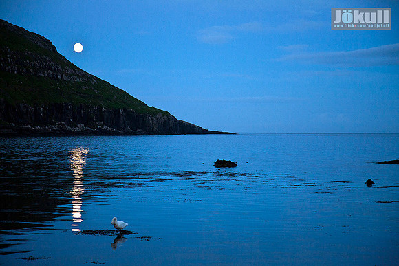 Kirkjubær at night