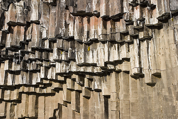 Svartifoss-CRW_5617.jpg