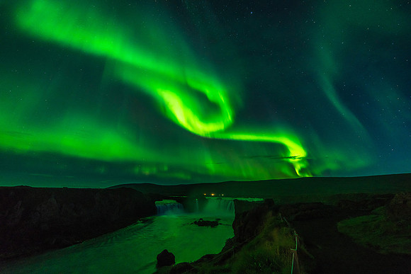 Aurora-Goðafoss-160901_DSC4607
