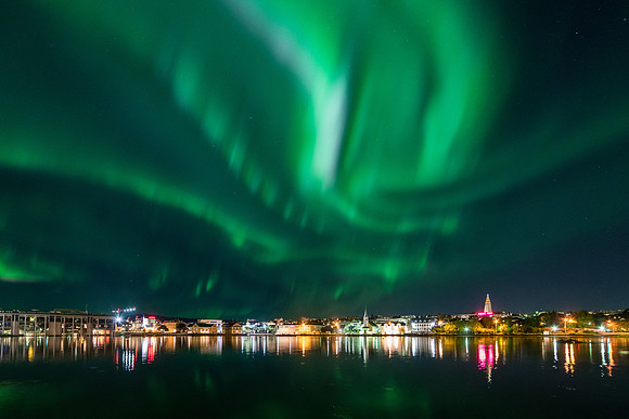 Reykjavik_Aurora_20160926_DSC8243