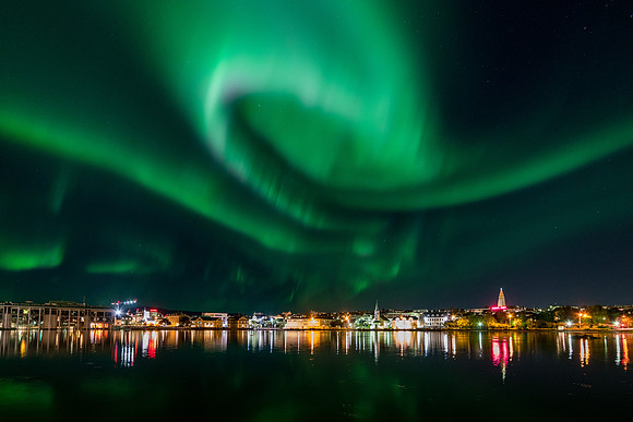 Reykjavik_Aurora_20160926_DSC8237